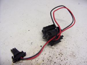 Gebruikte Kachel Weerstand Opel Vivaro A Combi 2.0 CDTI Prijs € 15,75 Margeregeling aangeboden door Reclycar De Boer BV