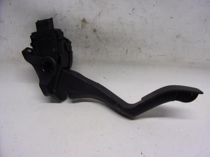 Gebruikte Gaspedaalpositie Sensor Peugeot 208 I (CA/CC/CK/CL) 1.2 Vti 12V PureTech 82 Prijs € 52,50 Margeregeling aangeboden door Reclycar De Boer BV