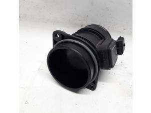 Gebruikte Luchthoeveelheidsmeter Renault Clio III (BR/CR) 1.5 dCi 70 Prijs € 42,00 Margeregeling aangeboden door Reclycar De Boer BV