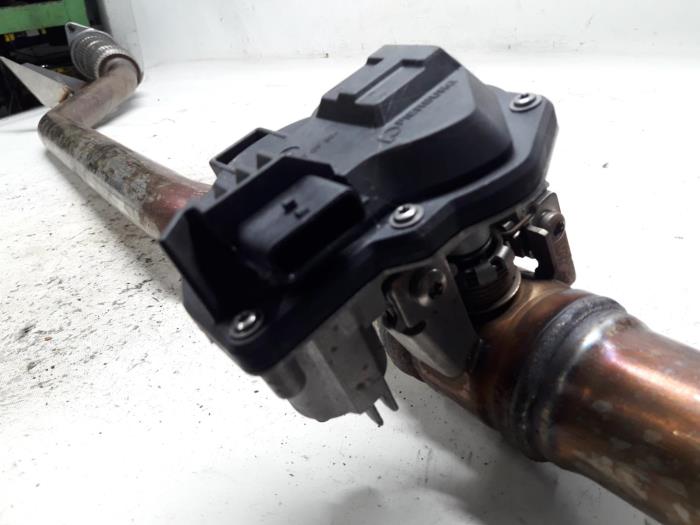 Gebruikte Gasklephuis Renault Clio IV (5R) 1.5 dCi 90 FAP Prijs € 78,75 Margeregeling aangeboden door Reclycar De Boer BV