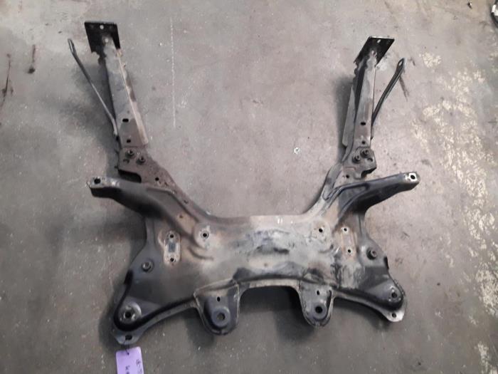 Gebruikte Subframe Ford Ka II 1.2 Prijs € 52,50 Margeregeling aangeboden door Reclycar De Boer BV