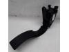 Gaspedaalpositie Sensor van een Renault Captur (2R) 1.5 Energy dCi 110 FAP 2016