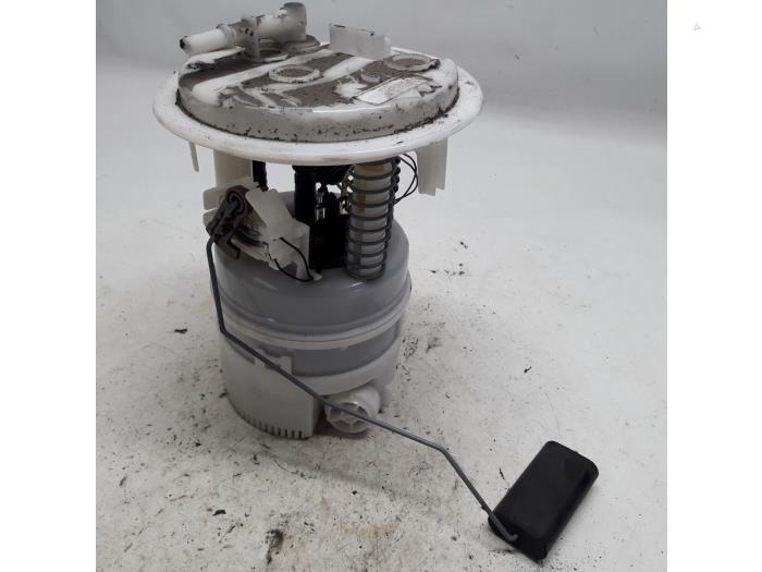Gebruikte Brandstofpomp Elektrisch Citroen C5 III Berline (RD) 1.6 16V THP 155 Prijs € 42,00 Margeregeling aangeboden door Reclycar De Boer BV