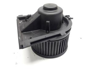 Gebruikte Aanjager Volkswagen Polo III (6N2) 1.9 SDI Prijs € 26,25 Margeregeling aangeboden door Reclycar De Boer BV