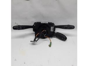 Gebruikte Combischakelaar Stuurkolom Peugeot 207/207+ (WA/WC/WM) 1.6 HDi 16V Prijs € 36,75 Margeregeling aangeboden door Reclycar De Boer BV