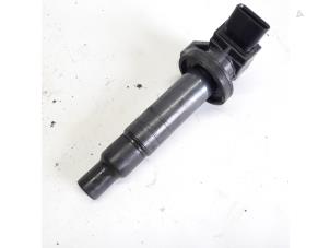 Gebruikte Bobine Toyota Corolla Verso (R10/11) 1.8 16V VVT-i Prijs € 26,25 Margeregeling aangeboden door Reclycar De Boer BV