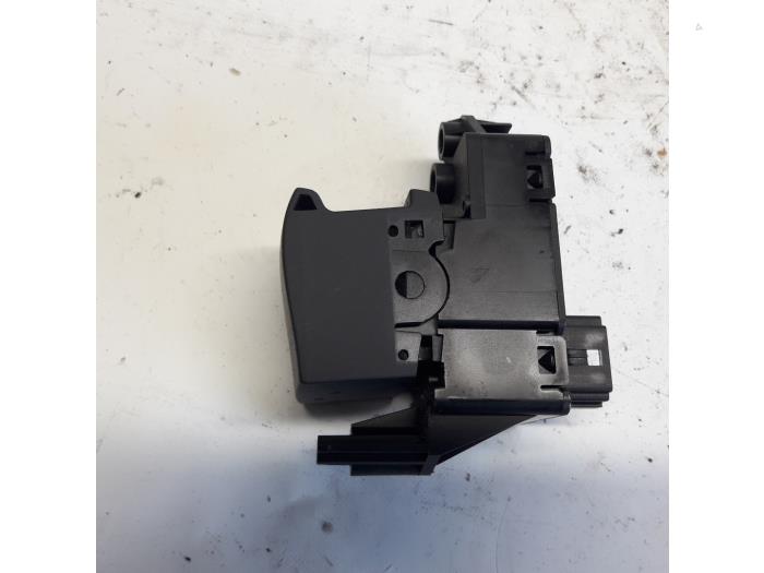 Handrem schakelaar van een Renault Grand Scénic III (JZ) 1.5 dCi 110 2012