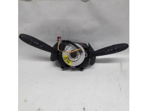 Gebruikte Licht + Raw Schakelaar Ford Ka II 1.2 Prijs € 26,25 Margeregeling aangeboden door Reclycar De Boer BV