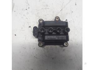 Gebruikte Bobine Renault Twingo II (CN) 1.2 16V Prijs € 36,75 Margeregeling aangeboden door Reclycar De Boer BV