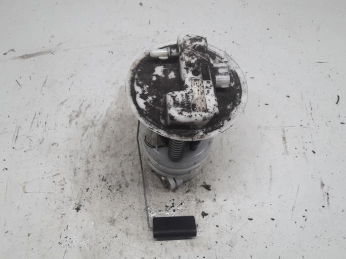 Gebruikte Tank element Pomp Renault Modus/Grand Modus (JP) 1.6 16V Prijs € 26,25 Margeregeling aangeboden door Reclycar De Boer BV