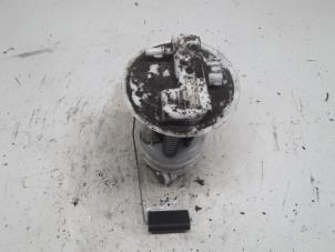 Gebruikte Tank element Pomp Renault Modus/Grand Modus (JP) 1.6 16V Prijs € 26,25 Margeregeling aangeboden door Reclycar De Boer BV