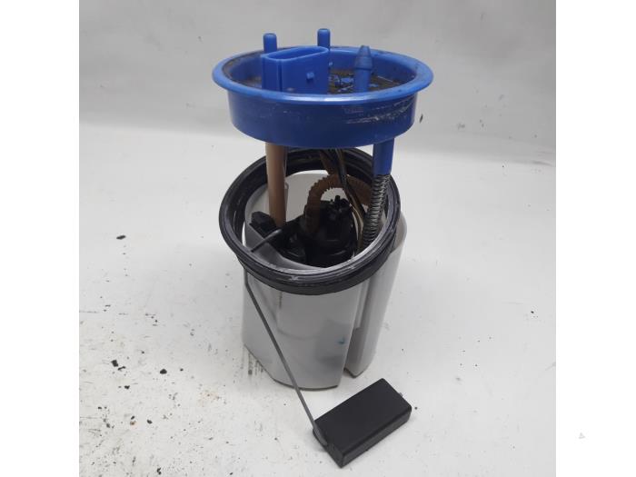 Gebruikte Tank element Pomp Seat Ibiza IV (6J5) 1.0 EcoTSI 12V Prijs € 131,25 Margeregeling aangeboden door Reclycar De Boer BV