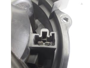 Gebruikte Kachel Ventilatiemotor Mitsubishi Colt (Z2/Z3) 1.3 16V Prijs € 42,00 Margeregeling aangeboden door Reclycar De Boer BV