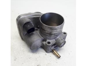 Gebruikte Gasklephuis Renault Megane II (BM/CM) 1.6 16V Prijs € 29,40 Margeregeling aangeboden door Reclycar De Boer BV