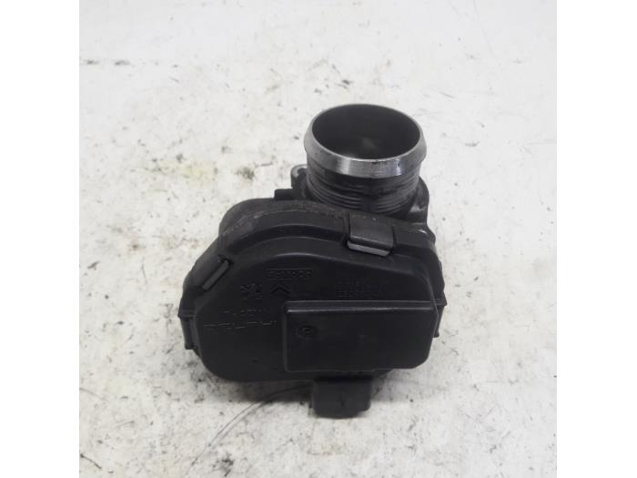 Gebruikte Gasklephuis Volvo V40 (MV) 1.6 D2 Prijs € 26,25 Margeregeling aangeboden door Reclycar De Boer BV