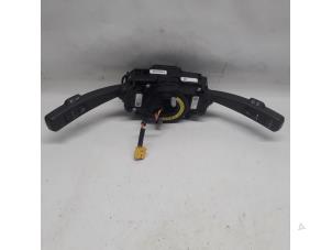 Gebruikte Combischakelaar Stuurkolom Volvo V40 (MV) 1.6 D2 Prijs € 78,75 Margeregeling aangeboden door Reclycar De Boer BV