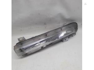 Gebruikte Dagrijverlichting links Volvo V40 (MV) 1.6 D2 Prijs € 105,00 Margeregeling aangeboden door Reclycar De Boer BV