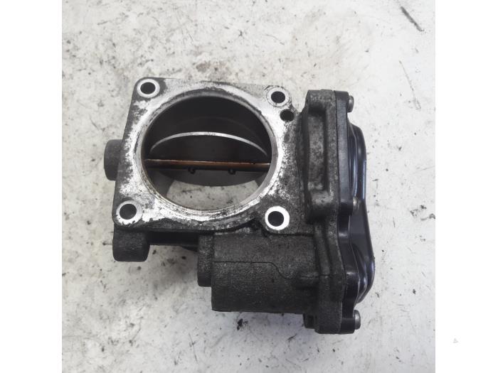 Gebruikte Gasklephuis Renault Master III (EV/HV/UV/VA/VB/VD/VF/VG/VJ) 2.3 dCi 16V Prijs € 26,25 Margeregeling aangeboden door Reclycar De Boer BV