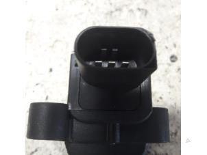 Gebruikte Bobine Mercedes C Sportcoupé (C203) 1.8 C-180K 16V Prijs € 26,25 Margeregeling aangeboden door Reclycar De Boer BV