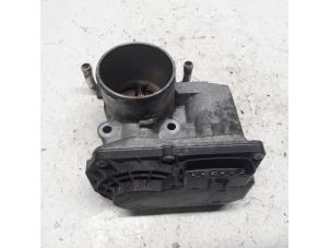 Gebruikte Gasklephuis Opel Agila (B) 1.0 12V Prijs € 26,25 Margeregeling aangeboden door Reclycar De Boer BV