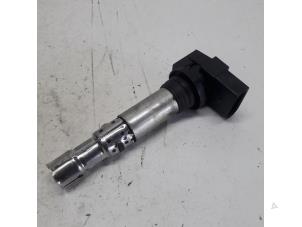 Gebruikte Bobine Volkswagen Polo IV (9N1/2/3) 1.4 16V 75 Prijs € 21,00 Margeregeling aangeboden door Reclycar De Boer BV