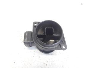 Gebruikte Luchthoeveelheidsmeter Volkswagen Golf VI Variant (AJ5/1KA) 1.6 TDI 16V 105 Prijs € 52,50 Margeregeling aangeboden door Reclycar De Boer BV