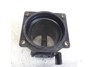 Gebruikte Luchthoeveelheidsmeter Audi A6 (C5) 2.4 V6 30V Prijs € 52,50 Margeregeling aangeboden door Reclycar De Boer BV