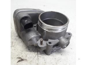 Gebruikte Gasklephuis BMW 3 serie (E46/2C) 320 Ci 24V Prijs € 26,25 Margeregeling aangeboden door Reclycar De Boer BV