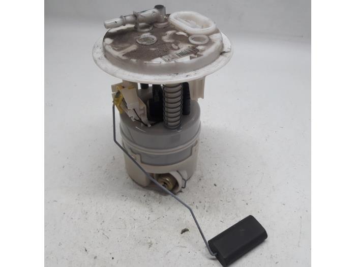 Gebruikte Tank element Pomp Peugeot 407 (6D) 1.8 16V Prijs € 26,25 Margeregeling aangeboden door Reclycar De Boer BV