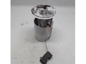 Gebruikte Tank element Pomp Renault Megane IV (RFBB) 1.2 Energy TCE 100 Prijs € 105,00 Margeregeling aangeboden door Reclycar De Boer BV