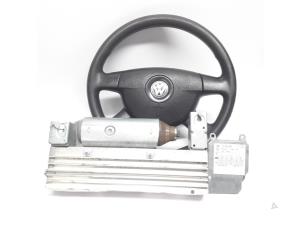 Gebruikte Airbag Set + Module Volkswagen Transporter T5 1.9 TDi Prijs € 210,00 Margeregeling aangeboden door Reclycar De Boer BV