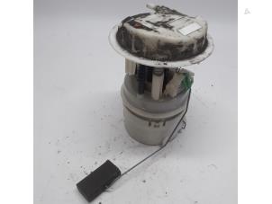 Gebruikte Tank element Pomp Citroen C4 Berline (LC) 1.6 16V Prijs € 26,25 Margeregeling aangeboden door Reclycar De Boer BV