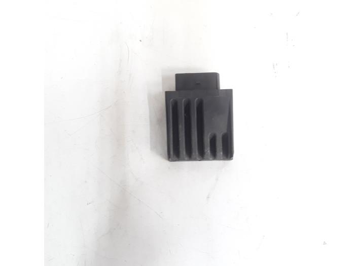 Gebruikte Brandstofpomp module Volkswagen Golf VII (AUA) 1.6 TDI BlueMotion 16V Prijs € 26,25 Margeregeling aangeboden door Reclycar De Boer BV