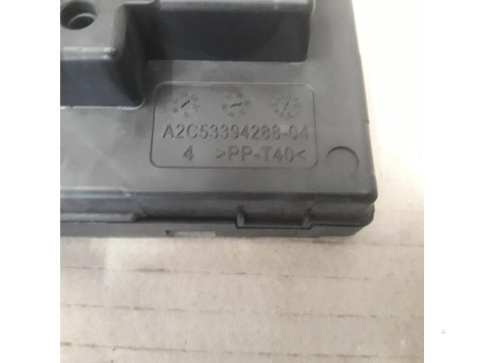 Computer Body Control van een Volkswagen Golf VII (AUA) 1.6 TDI BlueMotion 16V 2016