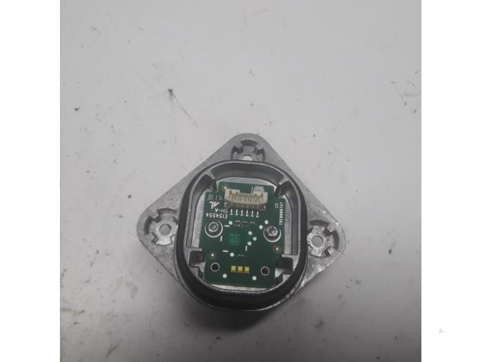 Gebruikte Daglicht LED module Renault Captur I (2R) 0.9 Energy TCE 12V Prijs € 73,50 Margeregeling aangeboden door Reclycar De Boer BV