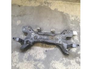 Gebruikte Subframe Volkswagen Polo V (6R) 1.2 TSI 16V BlueMotion Technology Prijs € 52,50 Margeregeling aangeboden door Reclycar De Boer BV