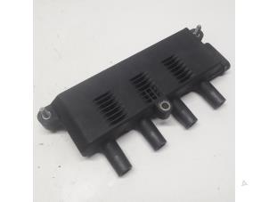 Gebruikte Bobine Fiat Grande Punto (199) 1.4 Prijs € 36,75 Margeregeling aangeboden door Reclycar De Boer BV