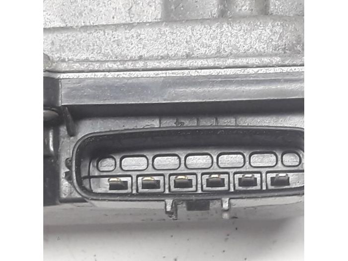 Gasklephuis van een Suzuki Swift (ZA/ZC/ZD) 1.2 16V 2014