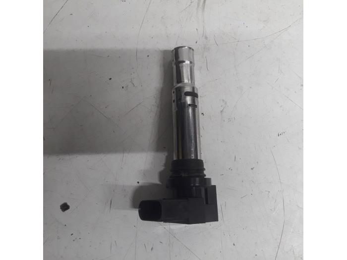 Gebruikte Bobine Volkswagen Polo IV (9N1/2/3) 1.2 12V Prijs € 21,00 Margeregeling aangeboden door Reclycar De Boer BV