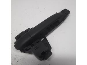 Gebruikte Portiergreep 4Deurs rechts-voor Mercedes Vito (447.6) 1.6 111 CDI 16V Prijs € 15,75 Margeregeling aangeboden door Reclycar De Boer BV