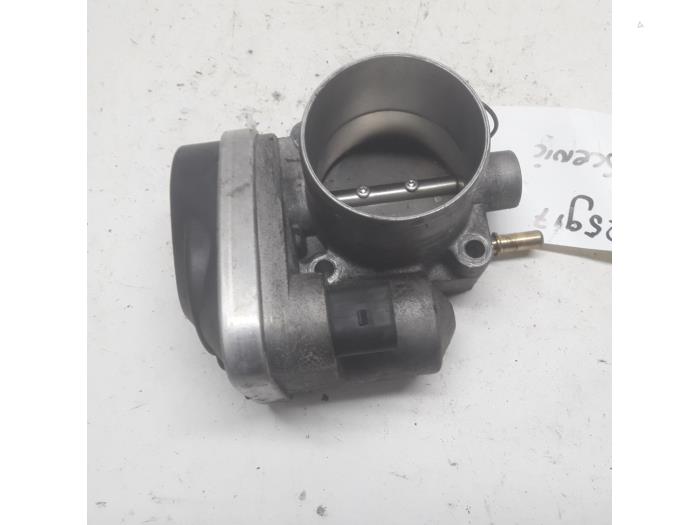 Gebruikte Gasklephuis Renault Scénic II (JM) 1.6 16V Prijs € 29,40 Margeregeling aangeboden door Reclycar De Boer BV