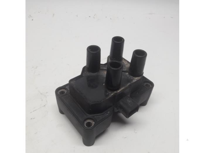 Gebruikte Bobine Ford Fusion 1.4 16V Prijs € 26,25 Margeregeling aangeboden door Reclycar De Boer BV