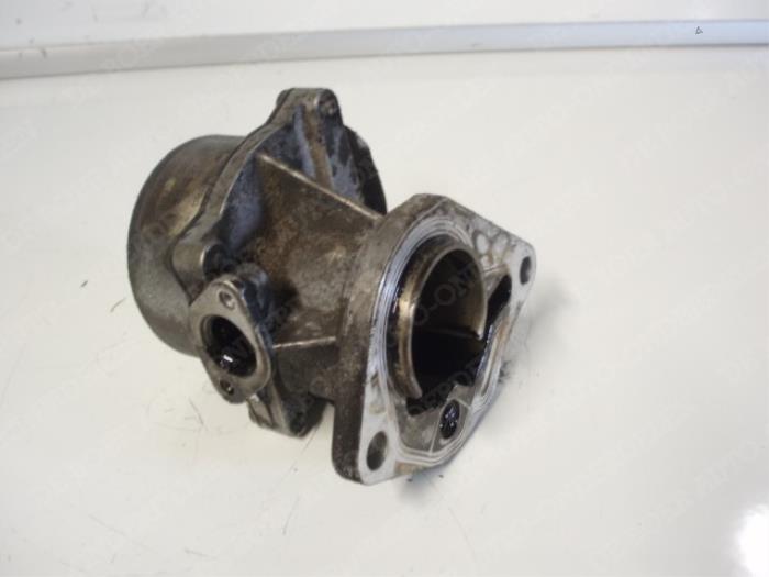Gebruikte Vacuumpomp (Diesel) Renault Laguna II Grandtour (KG) 1.9 dCi 120 Prijs € 26,25 Margeregeling aangeboden door Reclycar De Boer BV