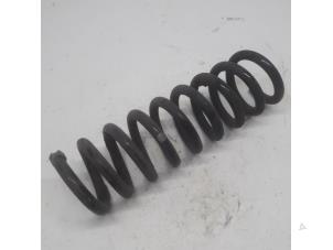 Gebruikte Schroefveer achter Mercedes C (W203) 2.0 C-180 16V Prijs € 21,00 Margeregeling aangeboden door Reclycar De Boer BV