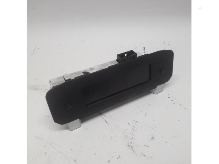 Gebruikte Display Interieur Peugeot 206 CC (2D) 1.6 16V Prijs € 31,50 Margeregeling aangeboden door Reclycar De Boer BV