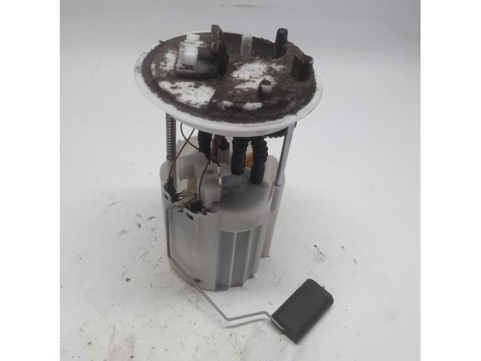 Gebruikte Tank element Pomp Fiat Grande Punto (199) 1.4 Prijs € 26,25 Margeregeling aangeboden door Reclycar De Boer BV