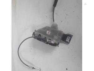 Gebruikte Deurslot Mechaniek 4Deurs links-achter Citroen C3 (SX/SW) 1.6 Blue HDi 100 16V Van Prijs € 31,50 Margeregeling aangeboden door Reclycar De Boer BV