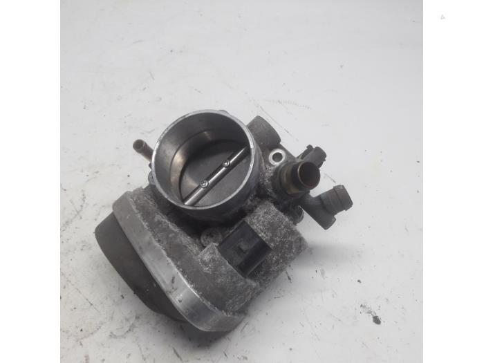 Gebruikte Gasklephuis Opel Zafira (M75) 1.8 16V Ecotec Prijs € 26,25 Margeregeling aangeboden door Reclycar De Boer BV