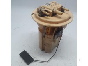 Gebruikte Tankvlotter Peugeot 207/207+ (WA/WC/WM) 1.6 HDi 16V Prijs € 26,25 Margeregeling aangeboden door Reclycar De Boer BV