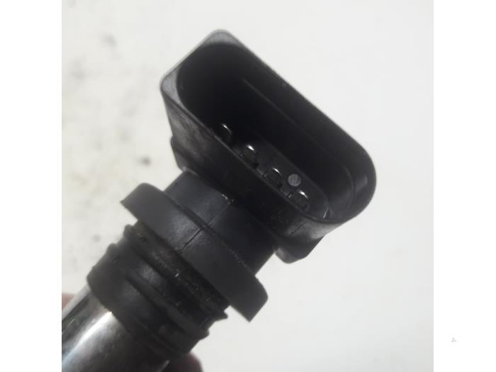 Bobine van een Skoda Fabia II Combi 1.2i 12V 2012